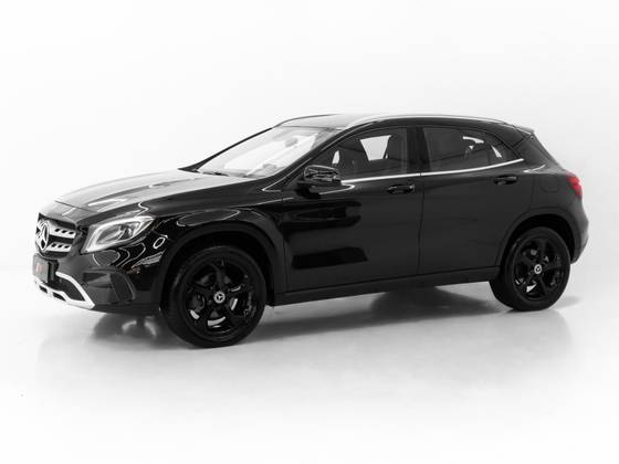 MERCEDES-BENZ GLA 200 1.6 CGI FLEX ADVANCE 7G-DCT